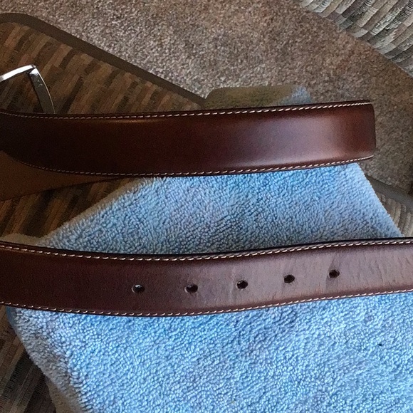 Kirkland signature 38/40 full grain leather belt used - Picture 7 of 13